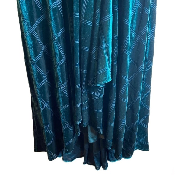 Calvin Klein Velvet Midi Dress with Burnout Plaid Design – Size 18W (NWT) - Picture 5 of 11